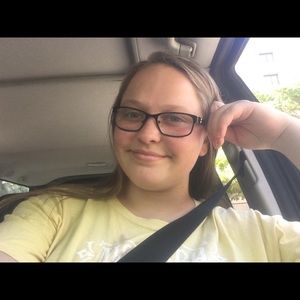 Meet your Posher, Heidi